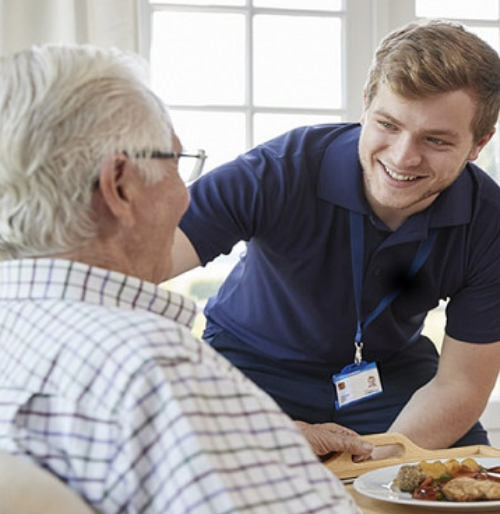 Come usufruire dei servizi per senior a Pavia