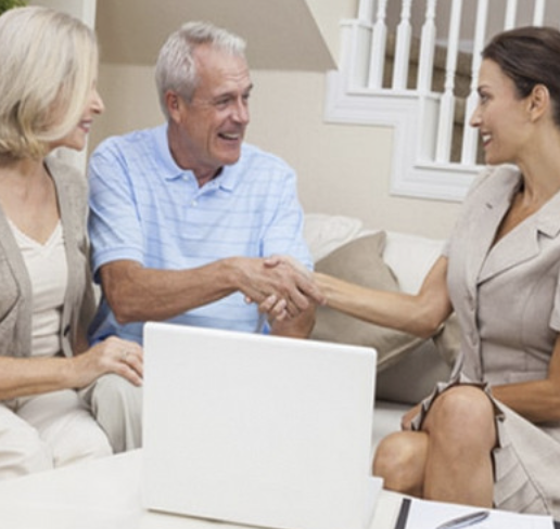 Piccole routine di benessere per senior nel Pavese